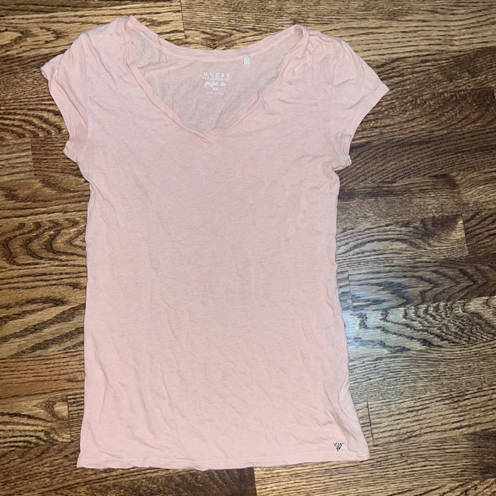 Women’s guess nude v neck t shirt